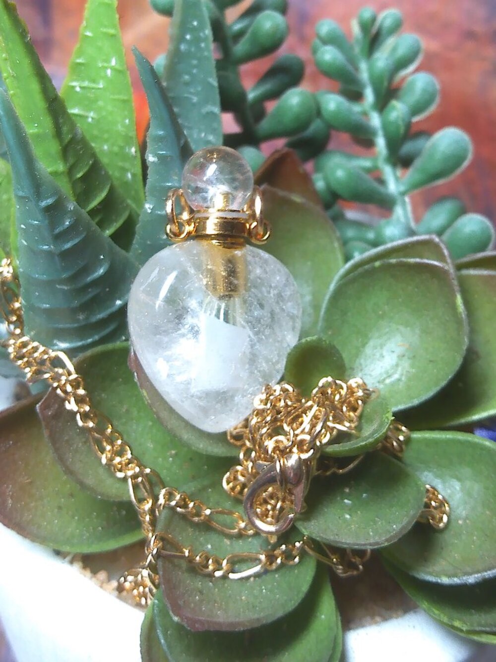 Natural quartz long-chain sweater necklace heart-shaped perfume bottle